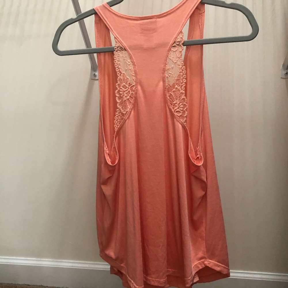 Daytrip peach lace razorback